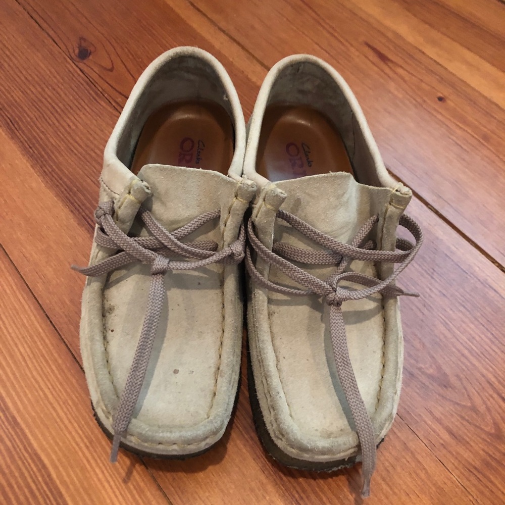 Womens wallabees